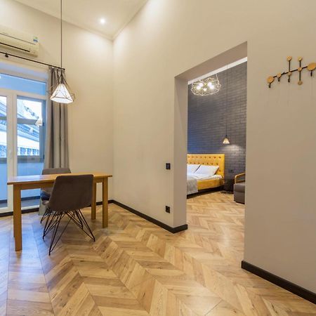 Idea Design Apart-Hotel Prorizna Kijev Kültér fotó