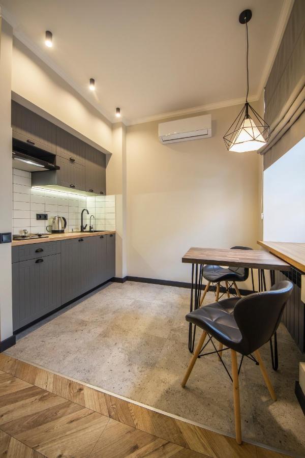 Idea Design Apart-Hotel Prorizna Kijev Kültér fotó