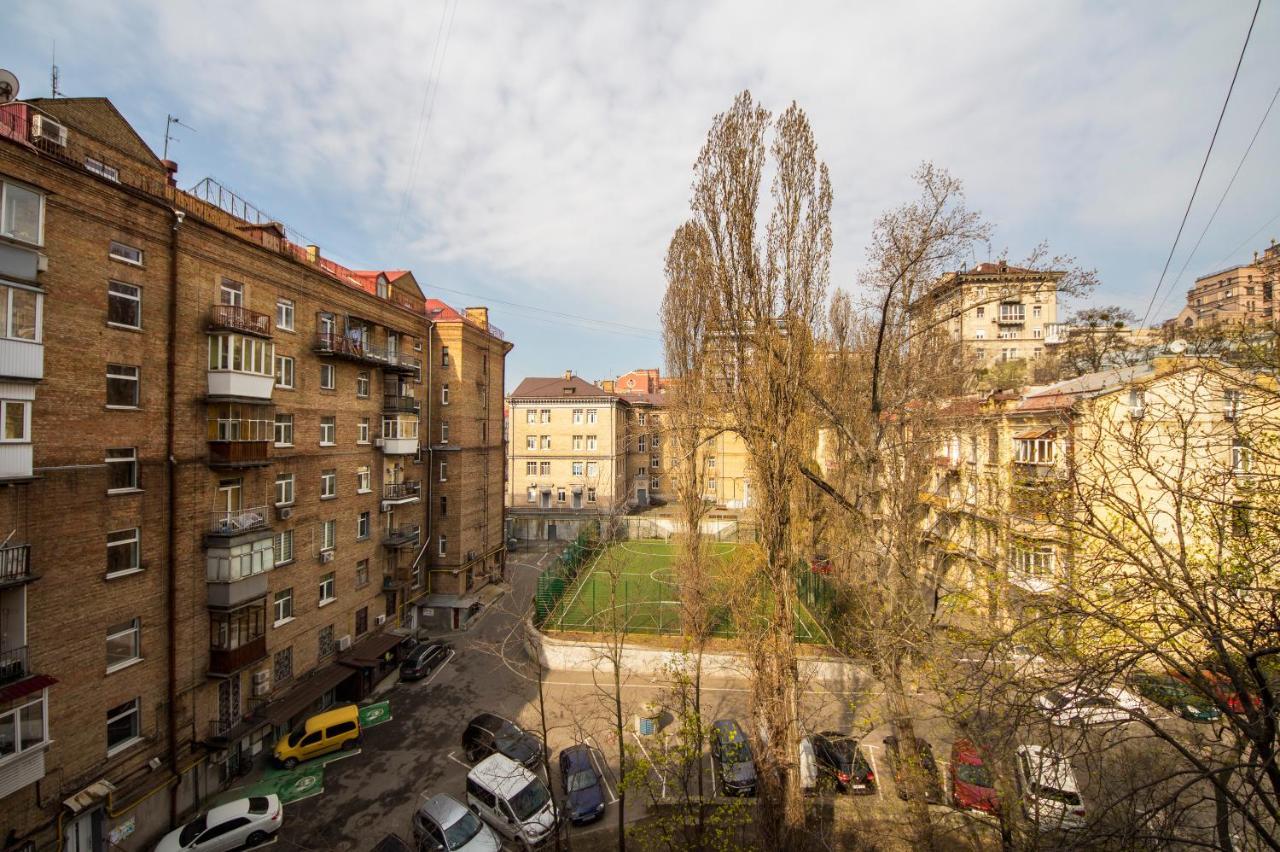Idea Design Apart-Hotel Prorizna Kijev Kültér fotó