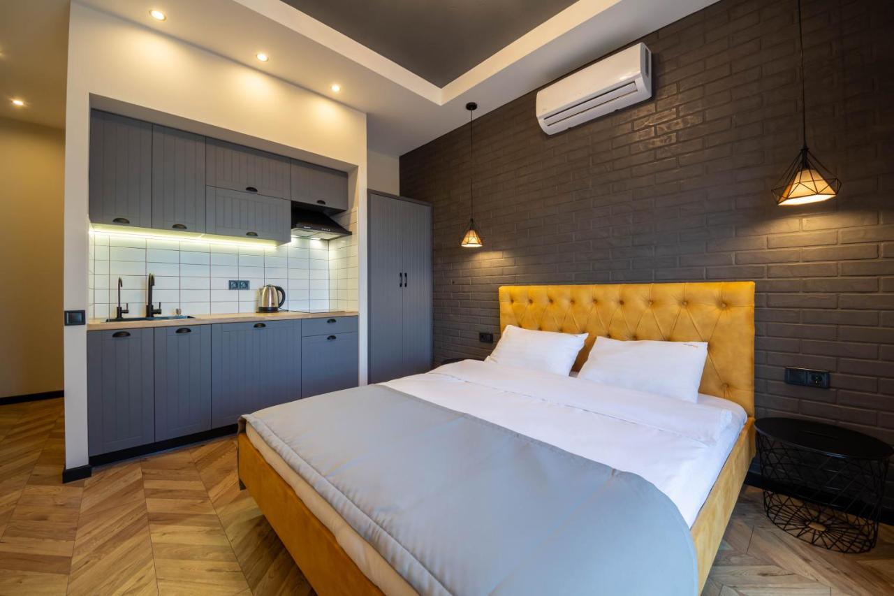 Idea Design Apart-Hotel Prorizna Kijev Kültér fotó