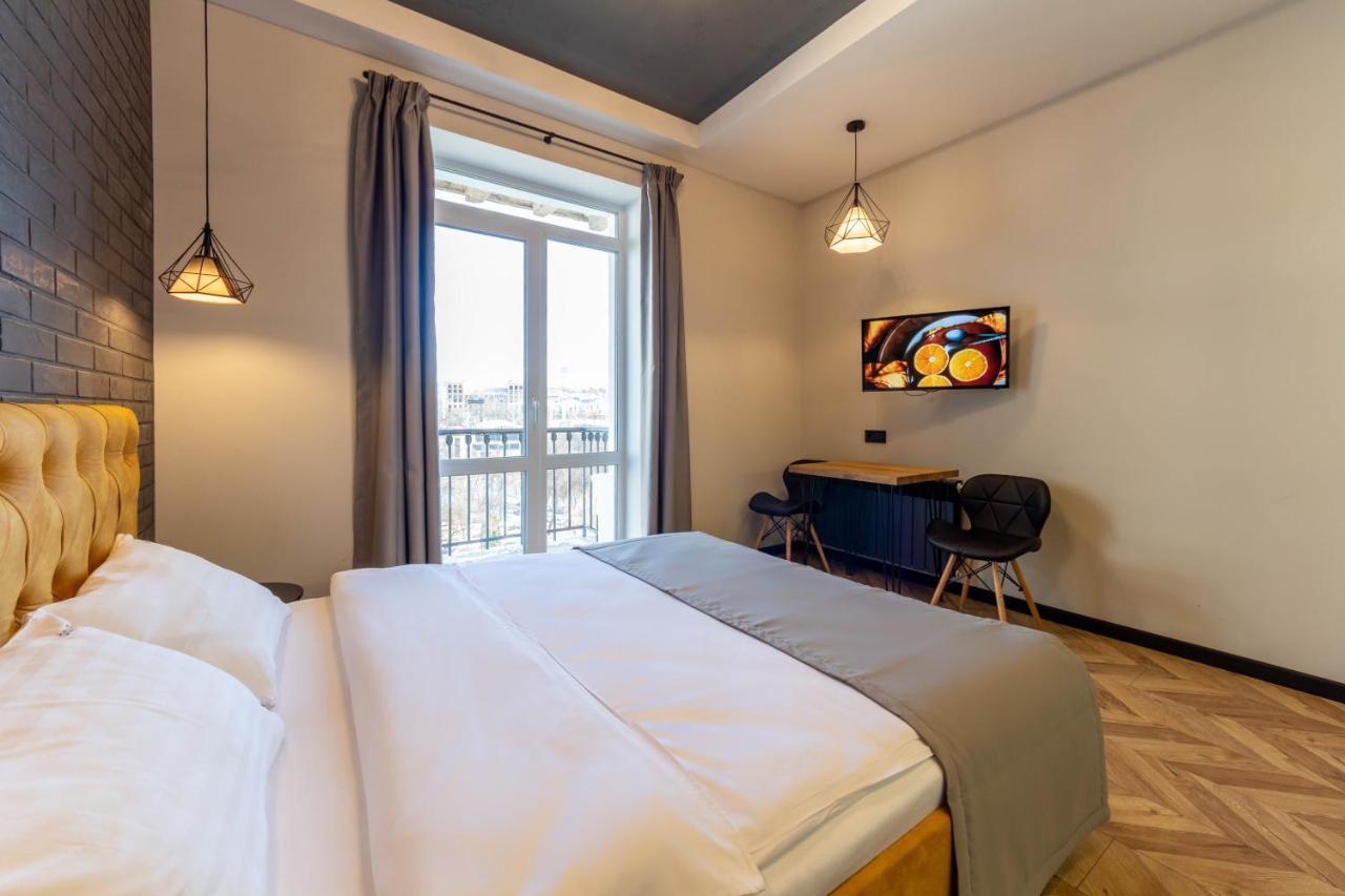 Idea Design Apart-Hotel Prorizna Kijev Kültér fotó