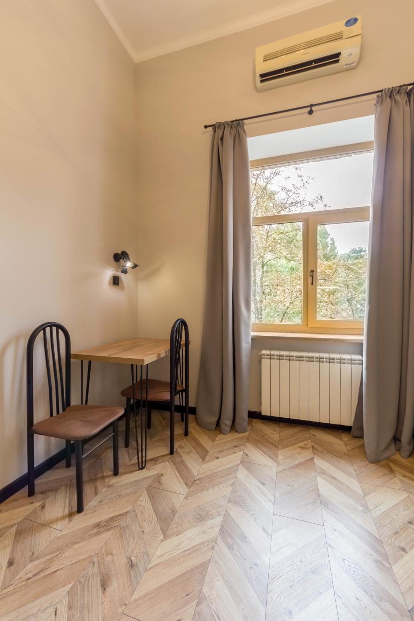 Idea Design Apart-Hotel Prorizna Kijev Kültér fotó