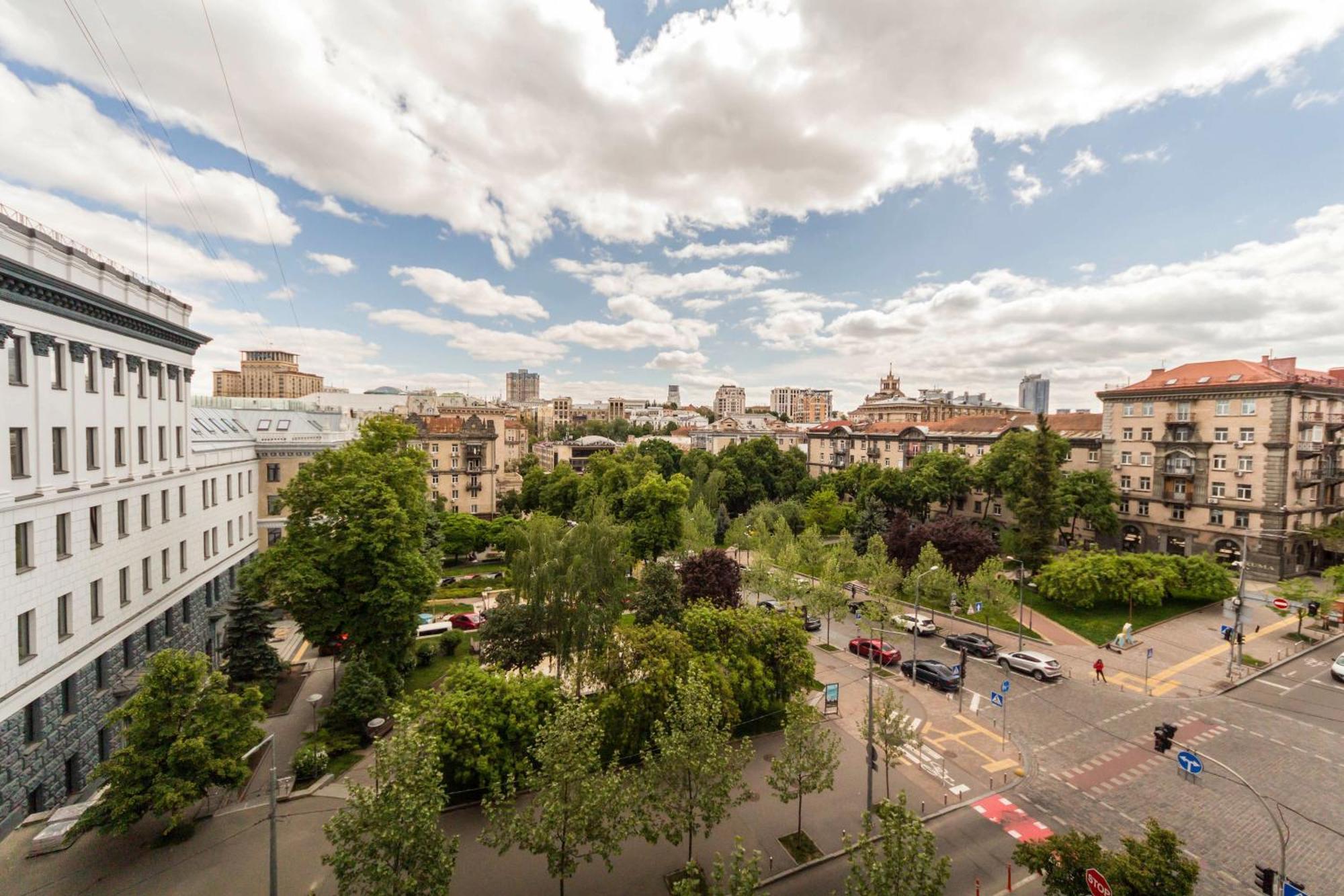 Idea Design Apart-Hotel Prorizna Kijev Kültér fotó